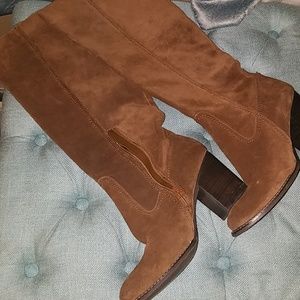 Beautiful suede boots